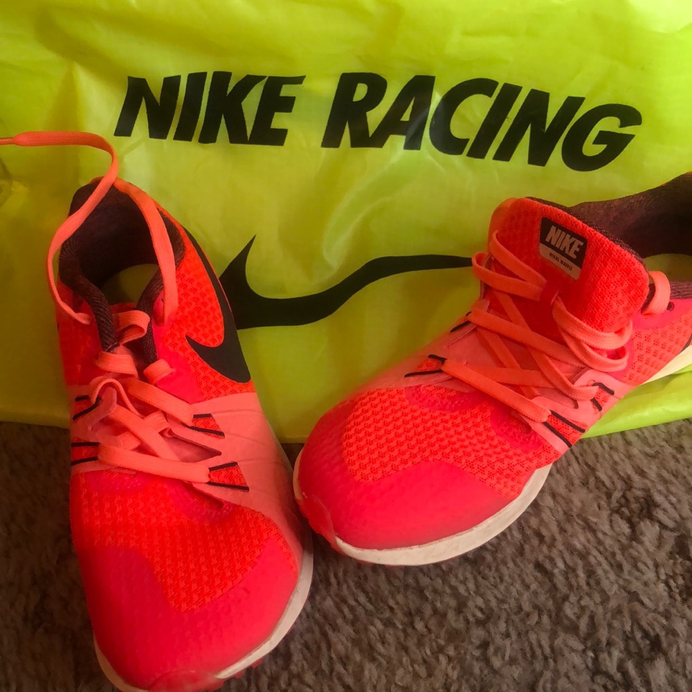 Nike 2018 Rival Waffle racing flats